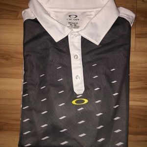 Oakley regular fit golf shirt